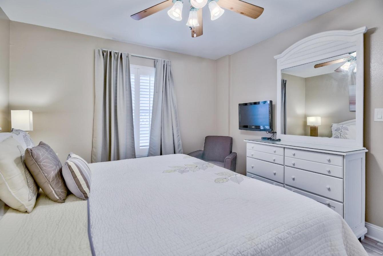 Pelican Beach Resort Condos Destin Habitación foto